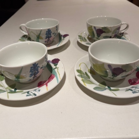 Portmeirion Water Garden Set of 4 Cups and Saucers - Picture 1 of 8